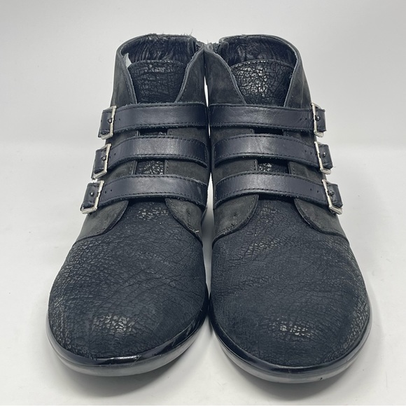 NAOT Calima Ankle Boots Womens 8 Black Crackled Leather 3 Buckle Straps Side Zip - Picture 5 of 13